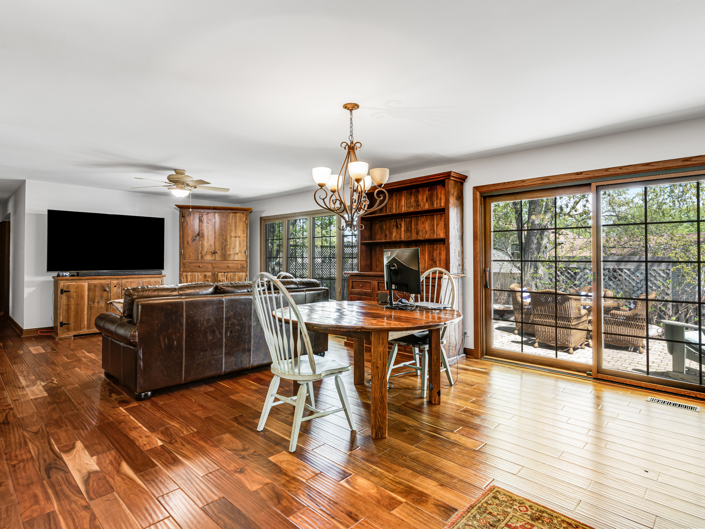 302 Delaware Drive Bolingbrook, IL 60440 - Photo 10 of 21 a dining room with furniture window and wooden floor