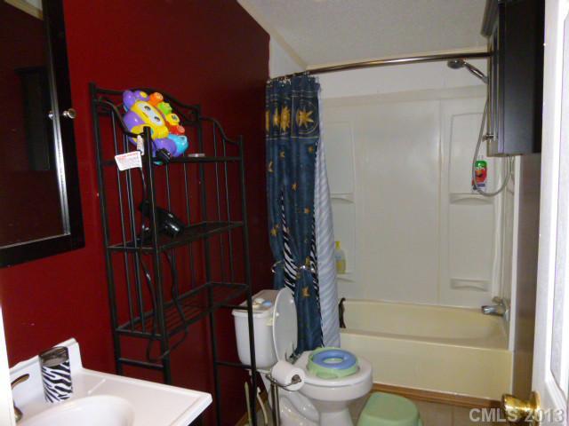 910 Landers Chapel Road Lincolnton, NC 28092 - Photo 10 of 14 Gallery Image 10
