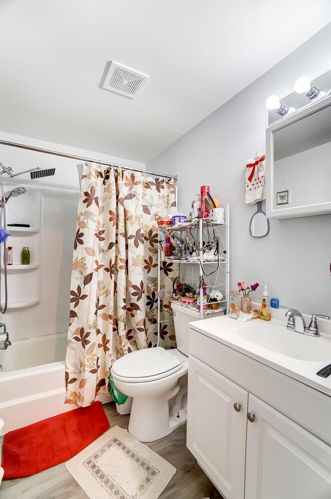 5738 Beechcroft Road, Unit 5738D Columbus, OH 43229 - Photo 16 of 23 50033666-018_web