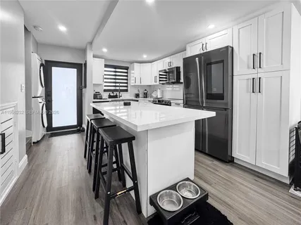 $2,500 | 110 Southwest 108th Avenue, Unit H2, Sweetwater, FL 33174