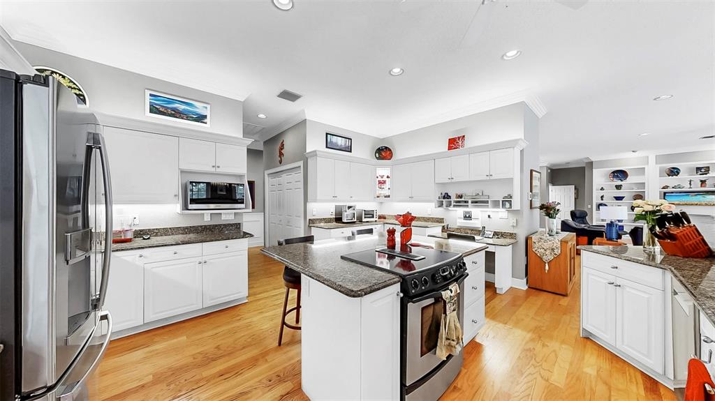 1141 Myrtle Road Valrico, FL 33596 - Photo 23 of 96