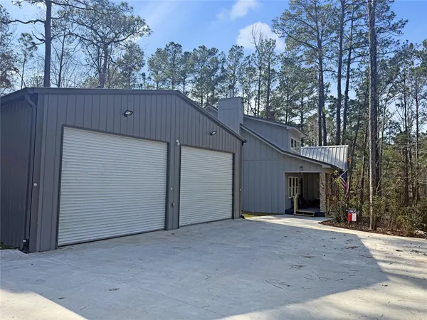 $649,000 | 140 Deodar Drive, Brookeland, TX 75931