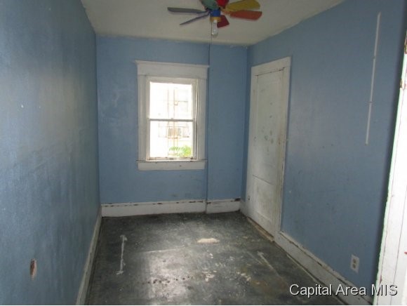 1425 Carolina Avenue Springfield, IL 62702 - Photo 5 of 17 Gallery Image 5