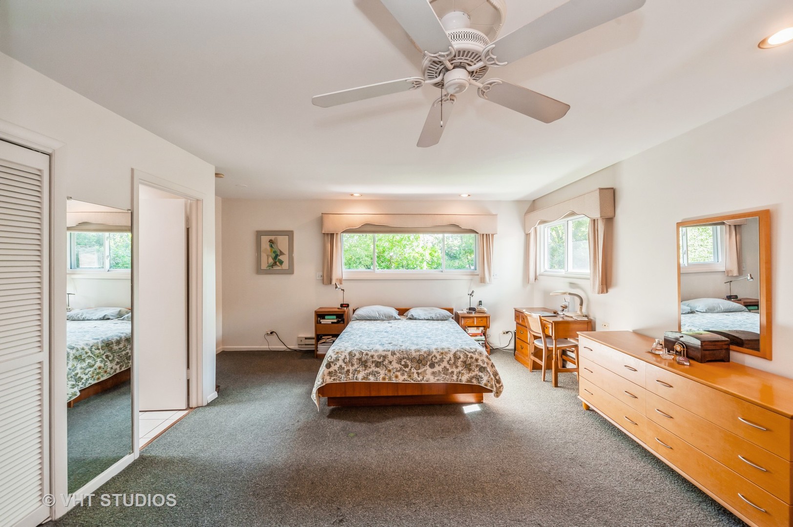 839 Sumac Road Highland Park, IL 60035 - Photo 7 of 19 a living room with furniture and a large window