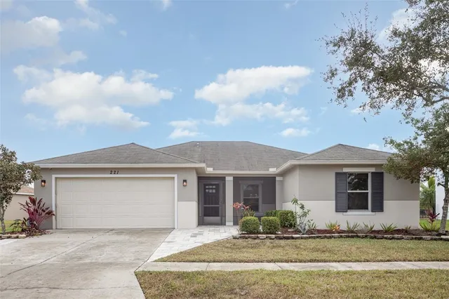 $325,000 | 221 Star Shell Drive, Apollo Beach, FL 33572