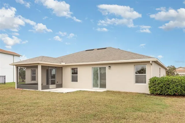 $325,000 | 221 Star Shell Drive, Apollo Beach, FL 33572