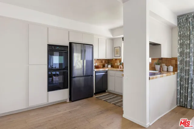 $1,499,000 | 702 Cavanagh Road, Glendale, CA 91207