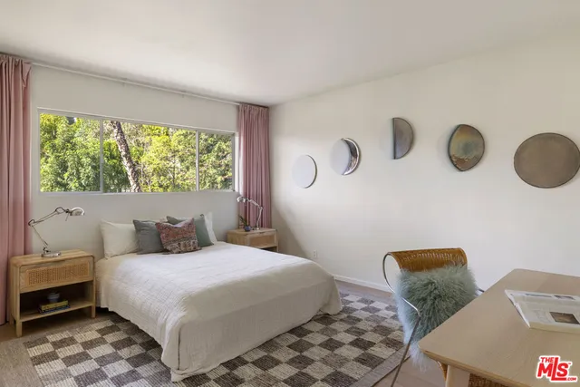 $1,499,000 | 702 Cavanagh Road, Glendale, CA 91207