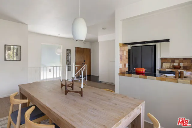 $1,499,000 | 702 Cavanagh Road, Glendale, CA 91207