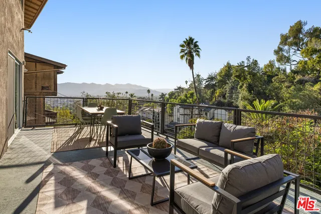 $1,499,000 | 702 Cavanagh Road, Glendale, CA 91207