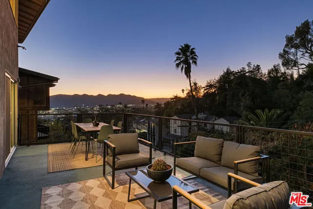 $1,499,000 | 702 Cavanagh Road, Glendale, CA 91207