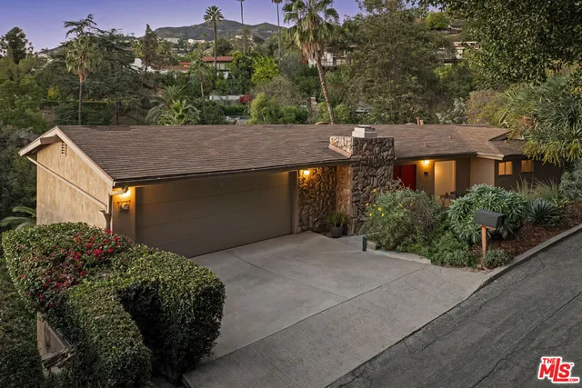 $1,499,000 | 702 Cavanagh Road, Glendale, CA 91207