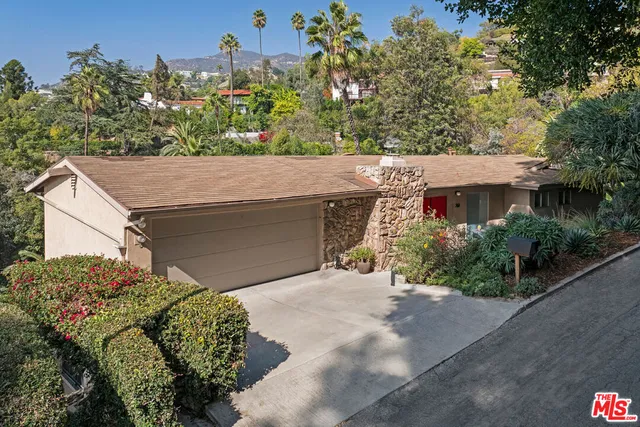 $1,499,000 | 702 Cavanagh Road, Glendale, CA 91207