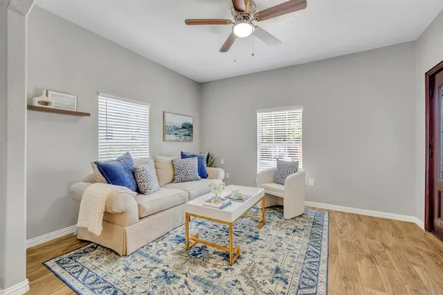 $3,750 | 925 South Brighton Avenue, Dallas, TX 75208