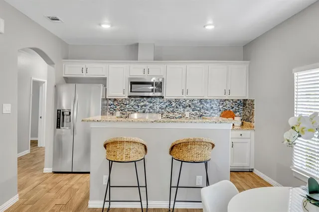 $3,750 | 925 South Brighton Avenue, Dallas, TX 75208