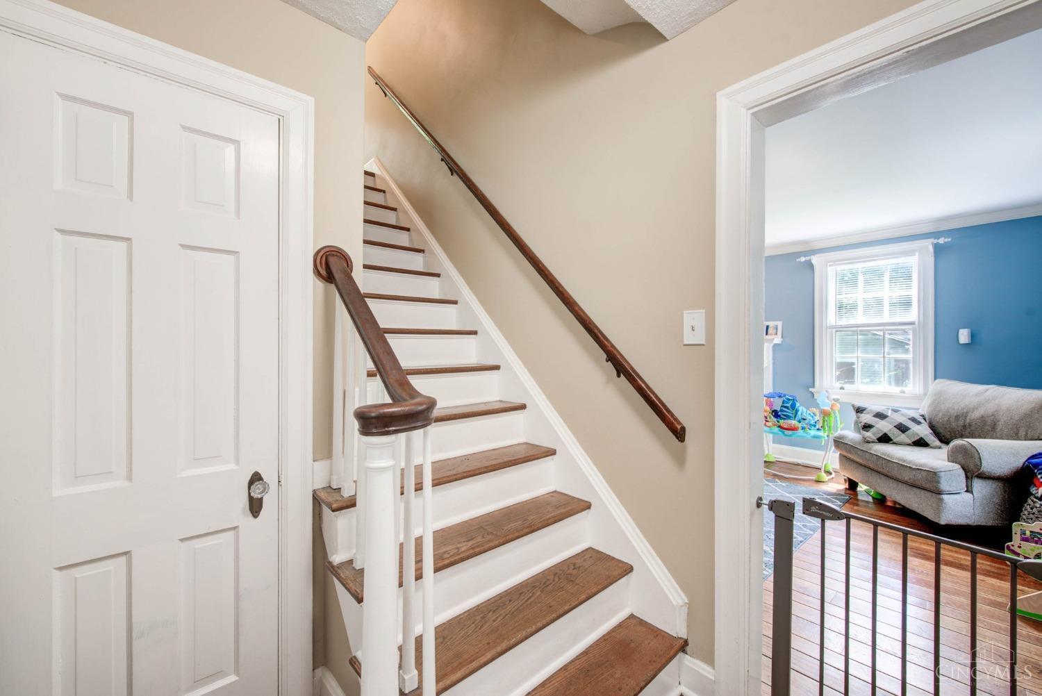 1006 Anderson Ferry Road Cincinnati, OH 45238 - Photo 5 of 22