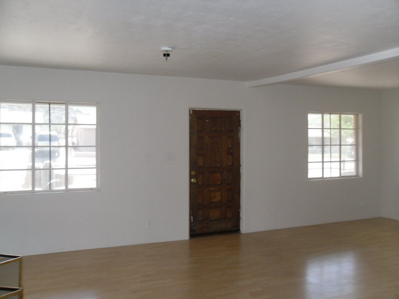 202 West Piedmont Road Phoenix, AZ 85041 - Photo 8 of 33 SAM_9147