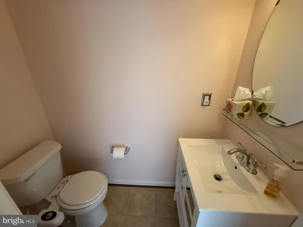 $3,100 | 7211 Maidstone Place, Unit 201, Elkridge, MD 21075