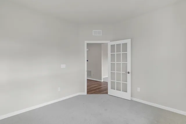 $5,500 | 668 Branson Drive, Batavia, IL 60510