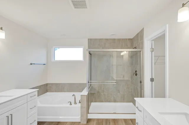 $5,500 | 668 Branson Drive, Batavia, IL 60510