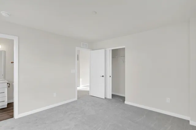 $5,500 | 668 Branson Drive, Batavia, IL 60510