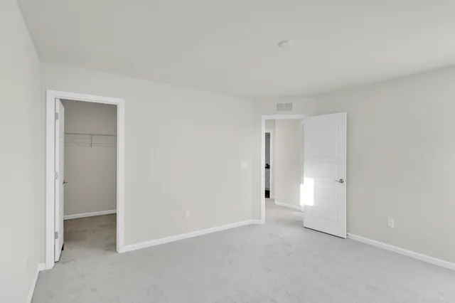 $5,500 | 668 Branson Drive, Batavia, IL 60510