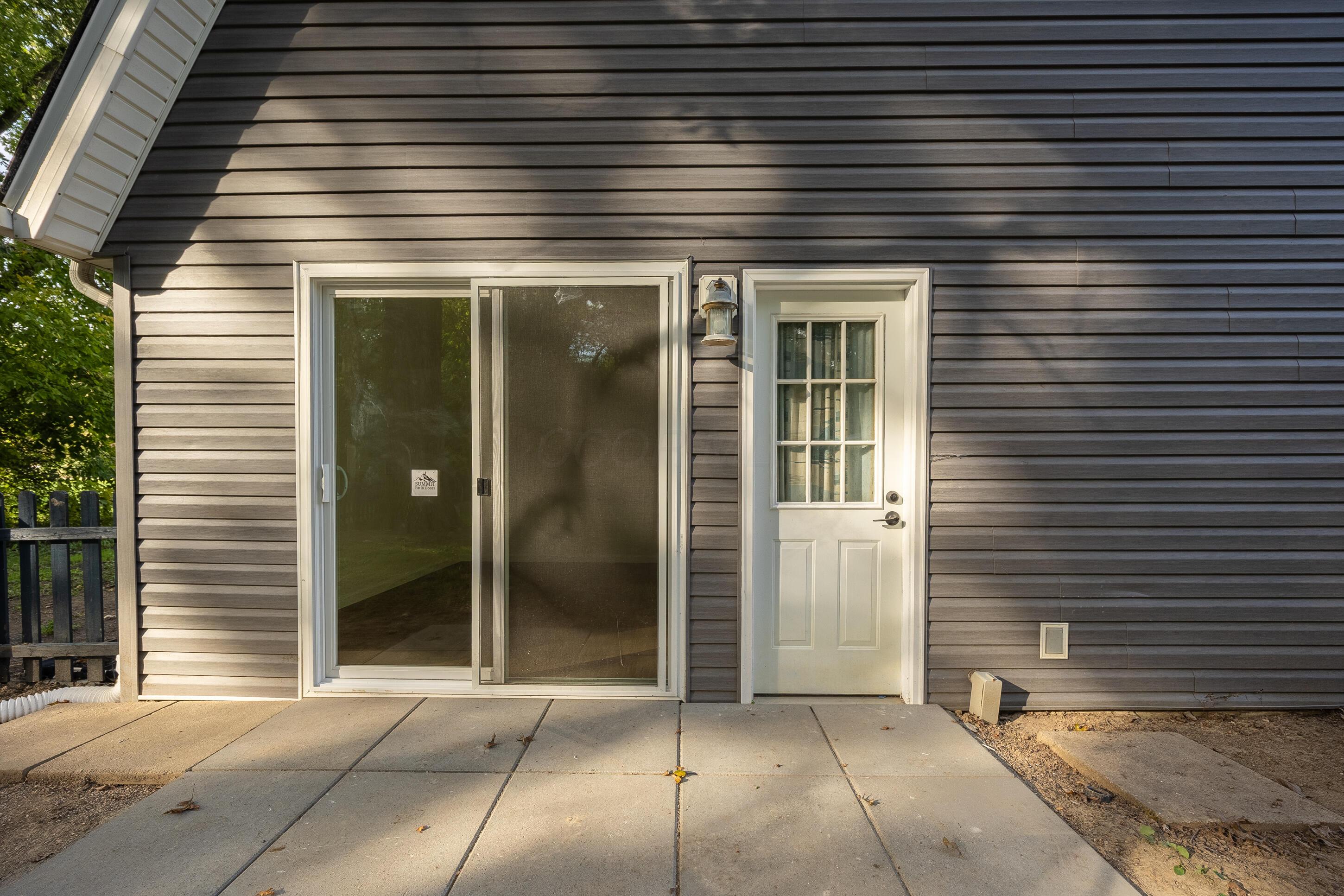 2045 Whitehead Road Columbus, OH 43223 - Photo 39 of 55 2045 Whitehead rd_39