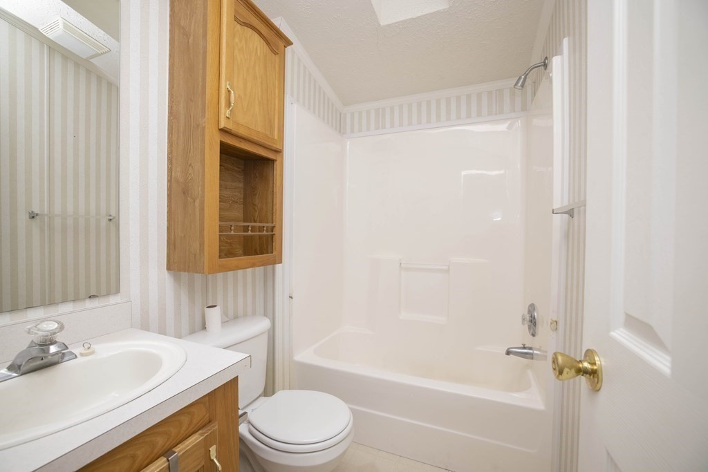 63 Tucker Terrace Raynham, MA 02767 - Photo 18 of 20