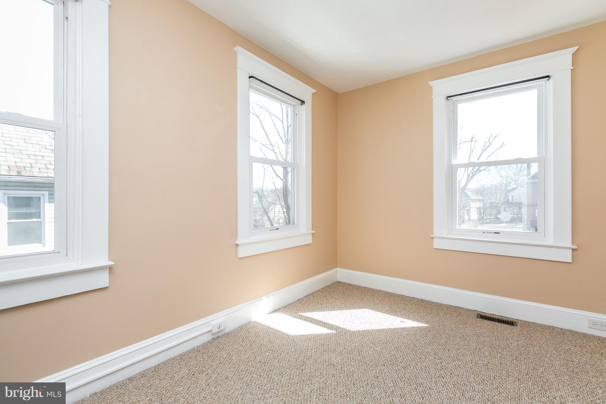 5213 Catalpha Road Baltimore, MD 21214 - Photo 17 of 30 Bedroom 2