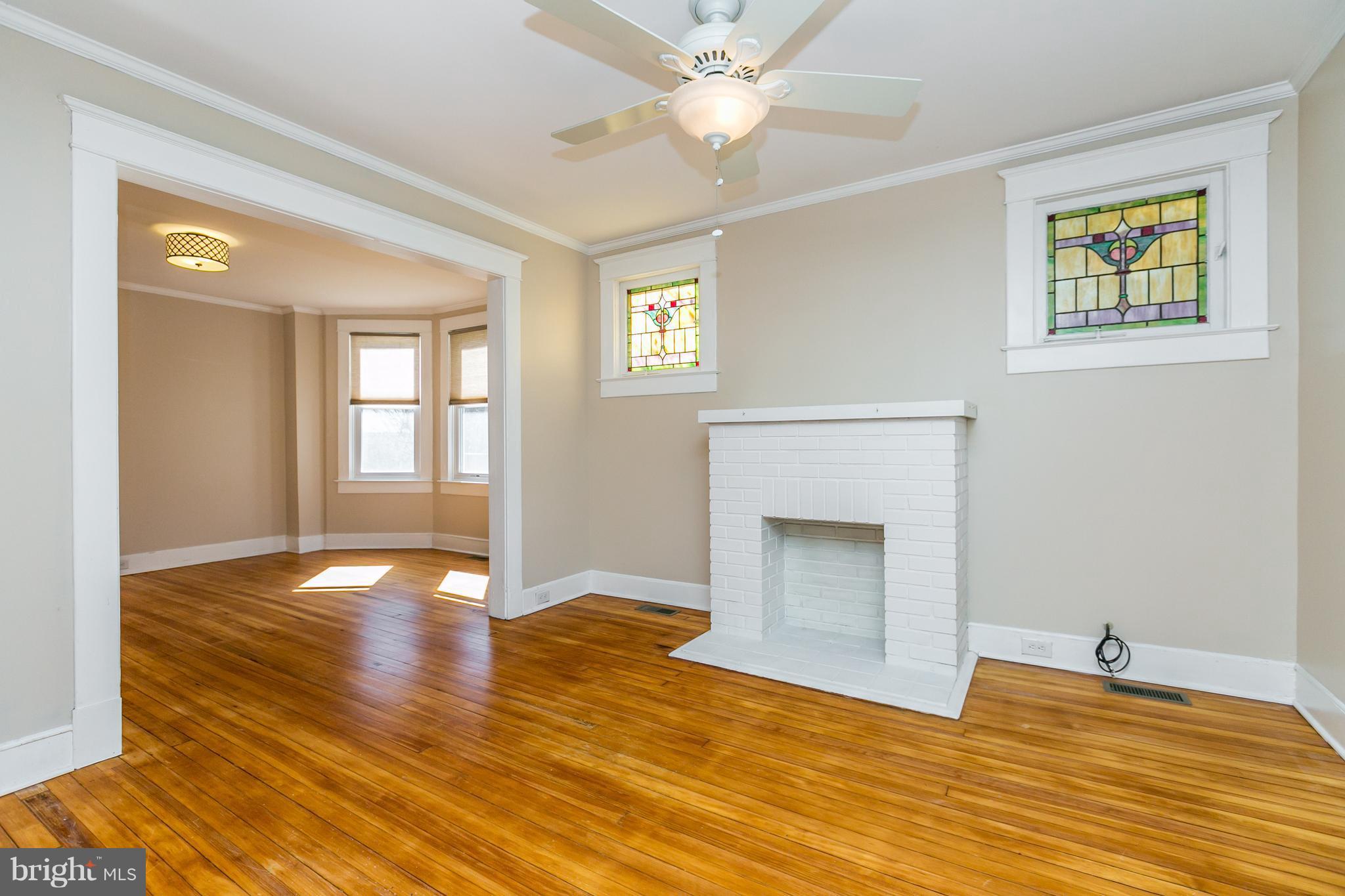 5213 Catalpha Road Baltimore, MD 21214 - Photo 5 of 30 Living Room