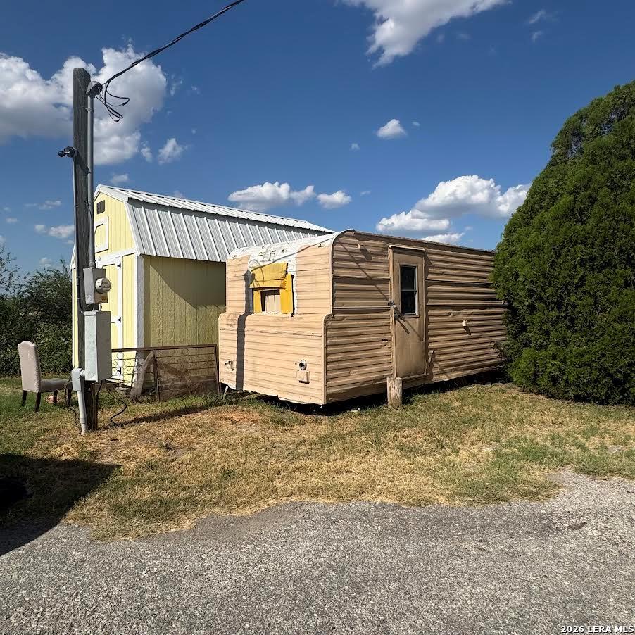 1707 Rainbow Road Eagle Pass, TX 78852 - Photo 17 of 40