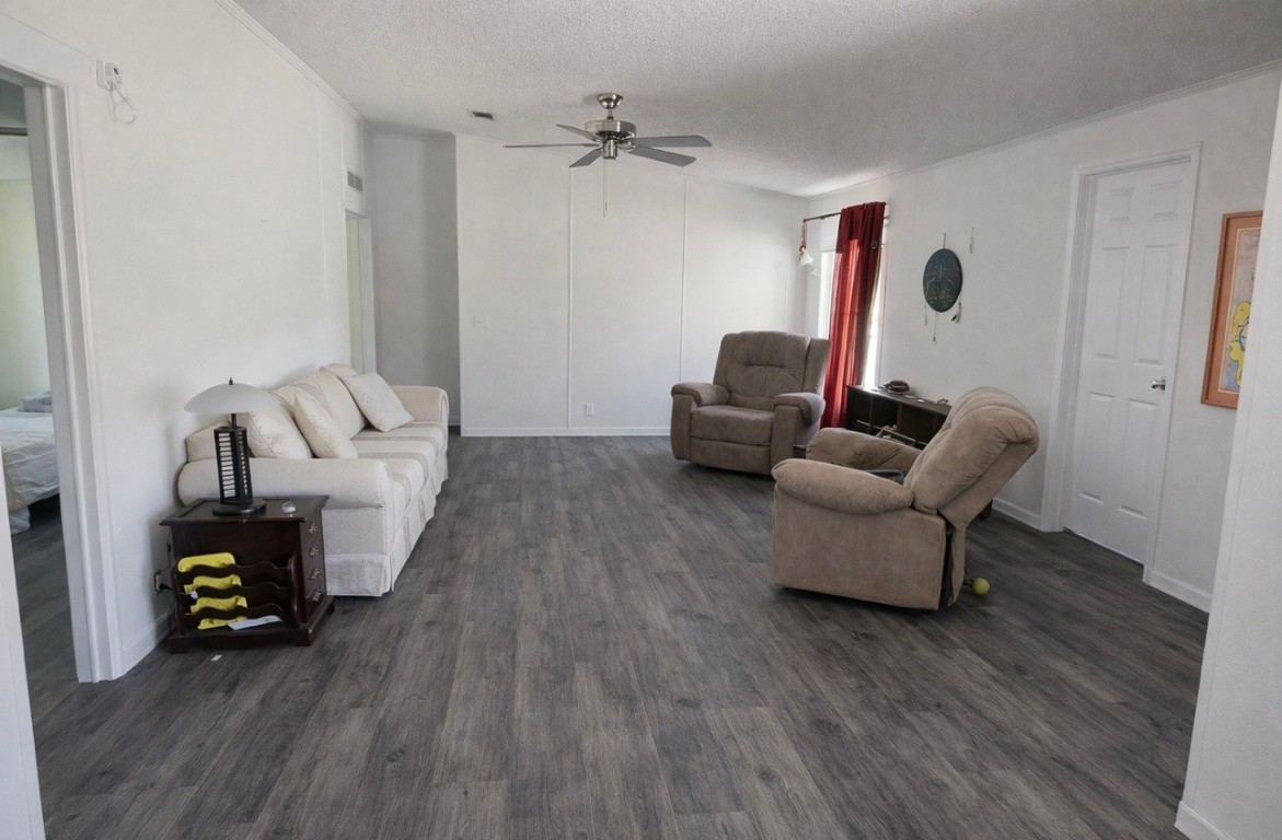 1506 Airline Court, Unit C713C Rosharon, TX 77583 - Photo 4 of 5