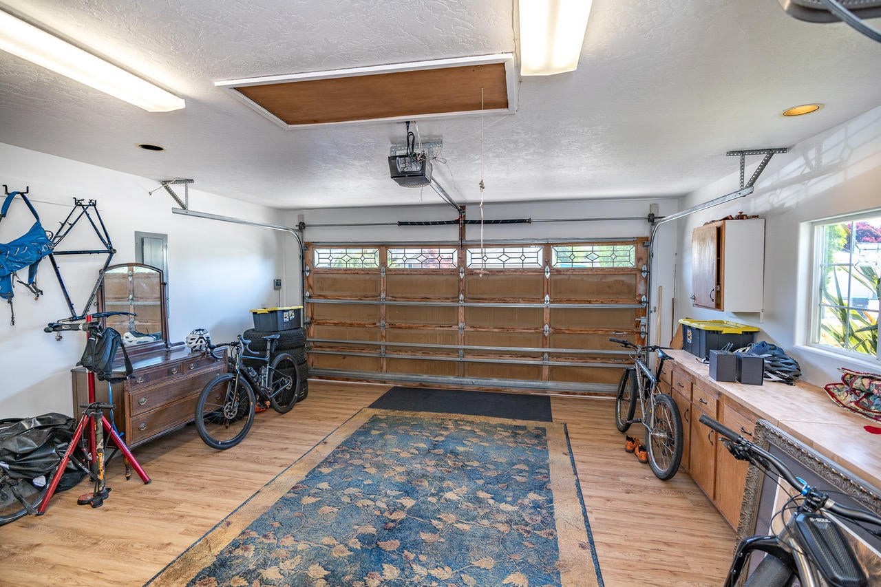 644 Benjamin Way Phoenix, OR 97535 - Photo 41 of 43 644 Benjamin (1 of 103)