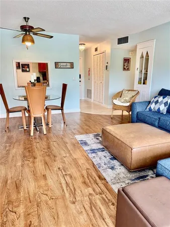 $3,600 | 133 North Pompano Beach Boulevard, Unit 108, Pompano Beach, FL 33062