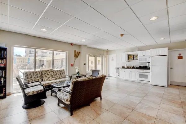 $3,600 | 133 North Pompano Beach Boulevard, Unit 108, Pompano Beach, FL 33062