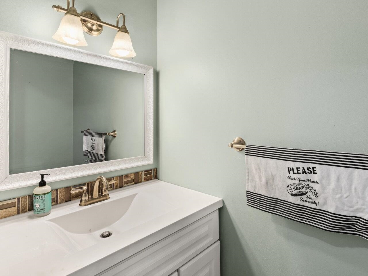 214 Locust Hill Road Shelburne, VT 05482 - Photo 13 of 23 Gallery Image 13