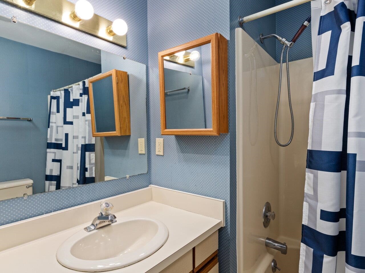 214 Locust Hill Road Shelburne, VT 05482 - Photo 22 of 23 Gallery Image 22
