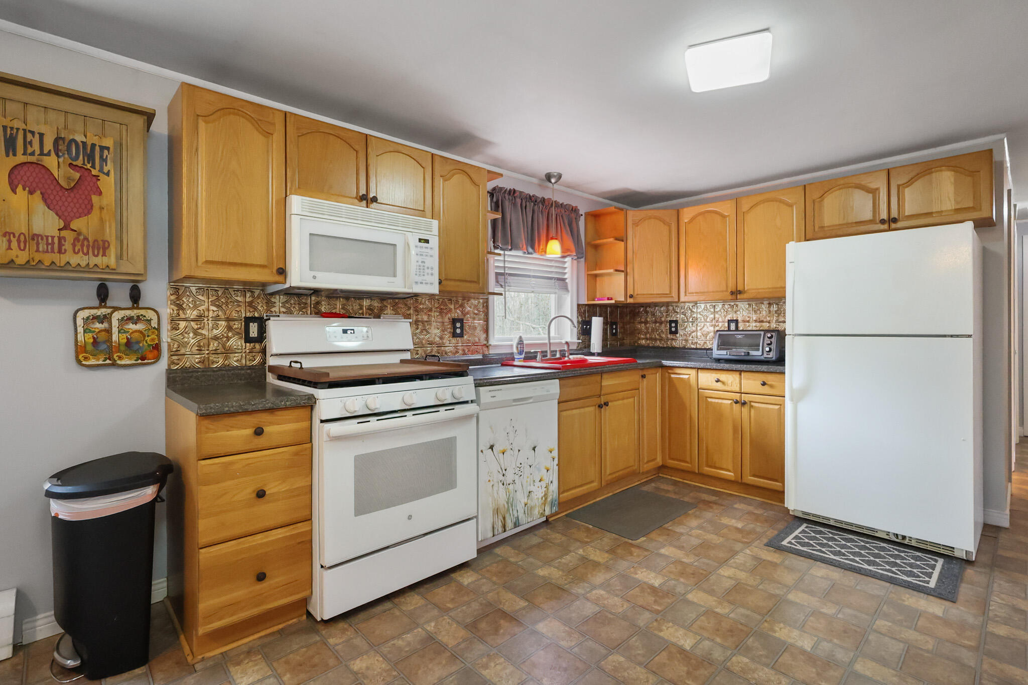 190 Transalpine Road Lincoln, ME 04457 - Photo 17 of 41 14-2M6A0853