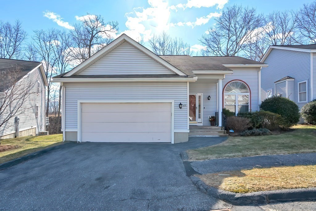 65 Weatherstone Drive, Unit 65, Worcester, MA 01604 Compass