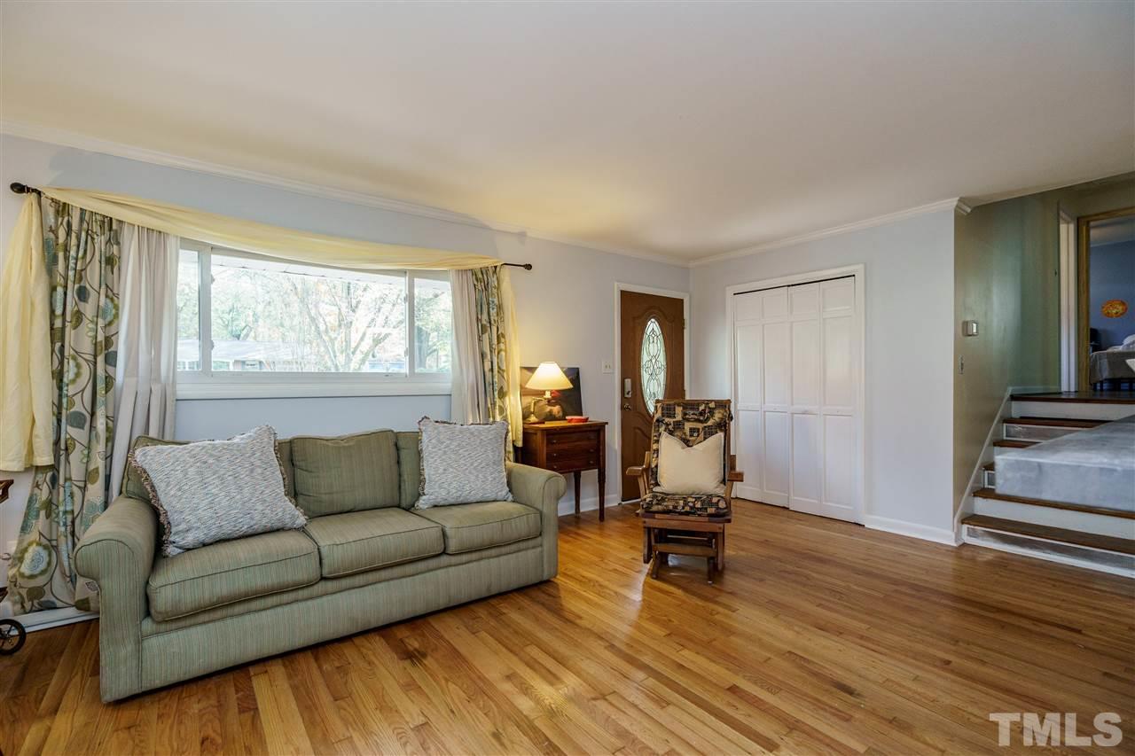 1514 Ashburton Road Raleigh, NC 27606 - Photo 8 of 25