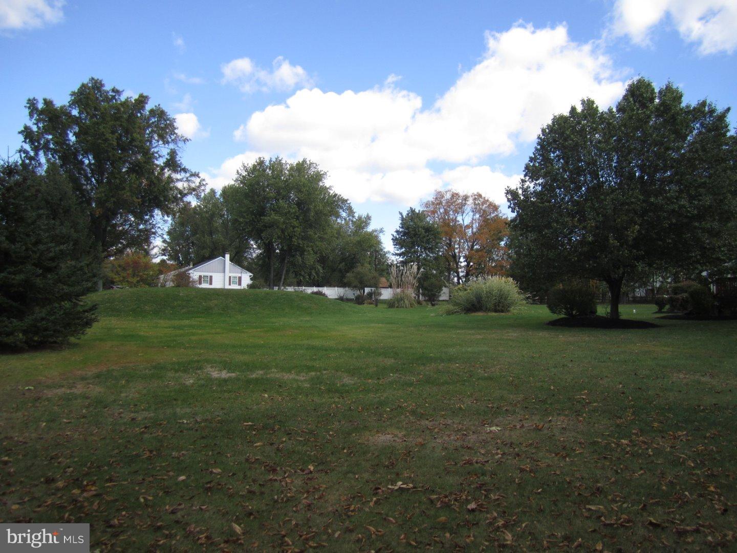 279 Walter Road Chalfont, PA 18914 - Photo 18 of 25 Gallery Image 18