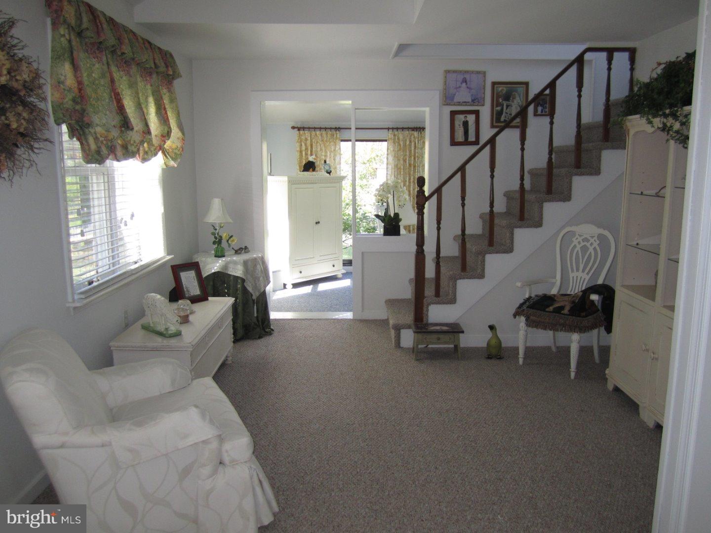279 Walter Road Chalfont, PA 18914 - Photo 3 of 25 Gallery Image 3
