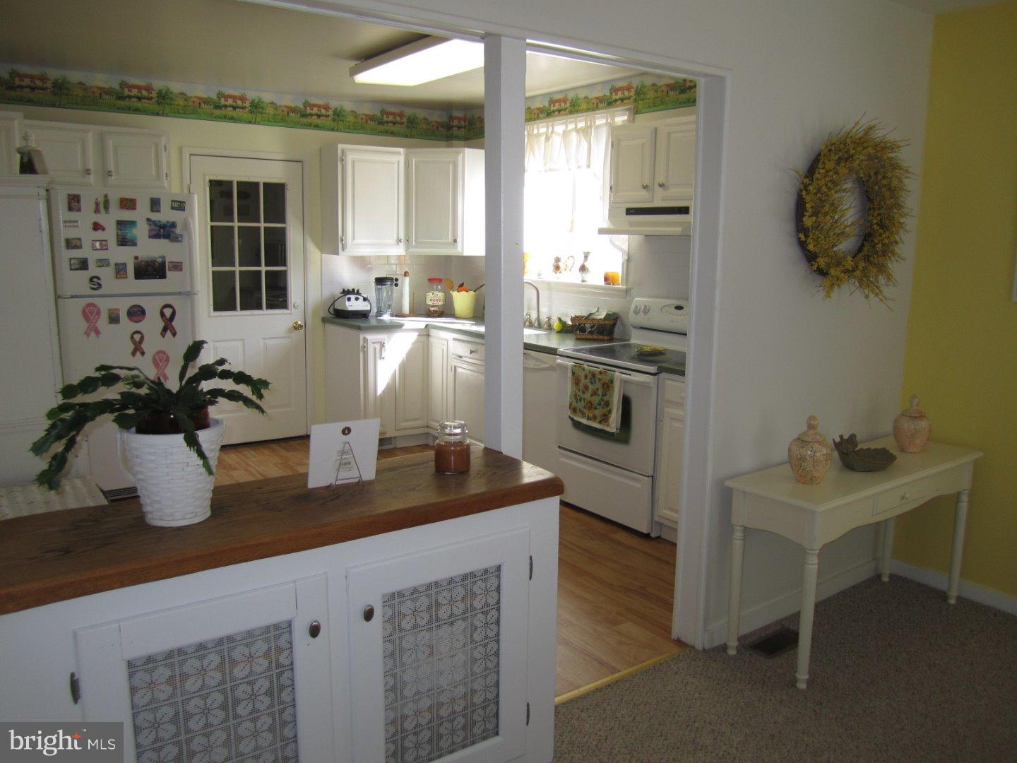 279 Walter Road Chalfont, PA 18914 - Photo 8 of 25 Gallery Image 8