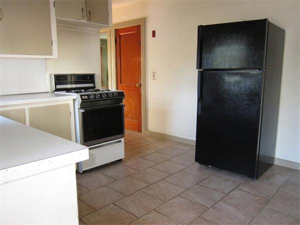 23 Flagg Street Springfield, MA 01109 - Photo 14 of 27