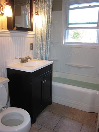 23 Flagg Street Springfield, MA 01109 - Photo 4 of 27