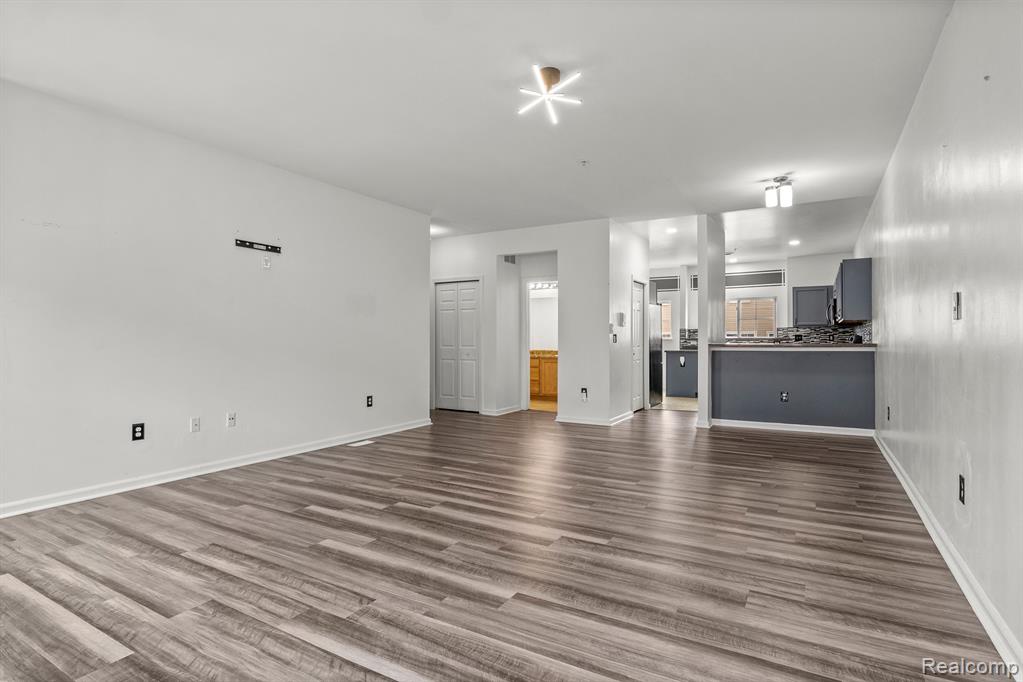 22722 Goddard Road Taylor, MI 48180 - Photo 9 of 37