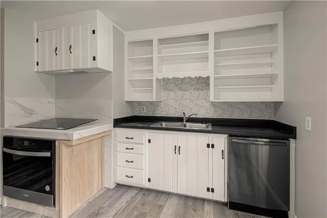 $159,900 | 2713 Windsor Avenue, Independence, MO 64052