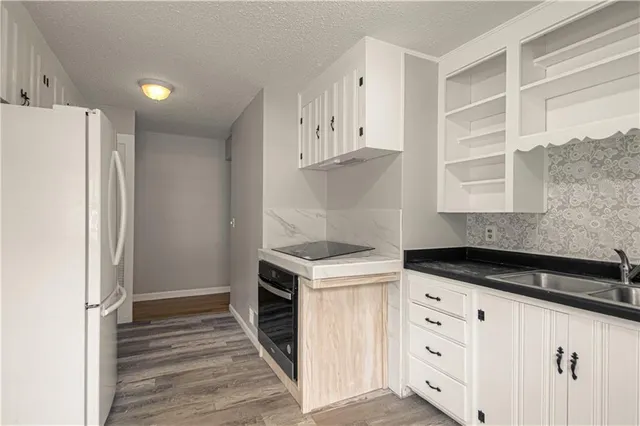 $159,900 | 2713 Windsor Avenue, Independence, MO 64052