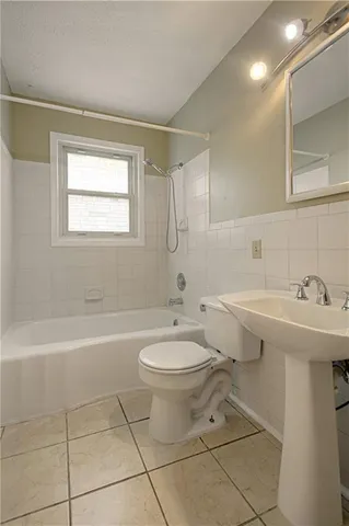 $159,900 | 2713 Windsor Avenue, Independence, MO 64052