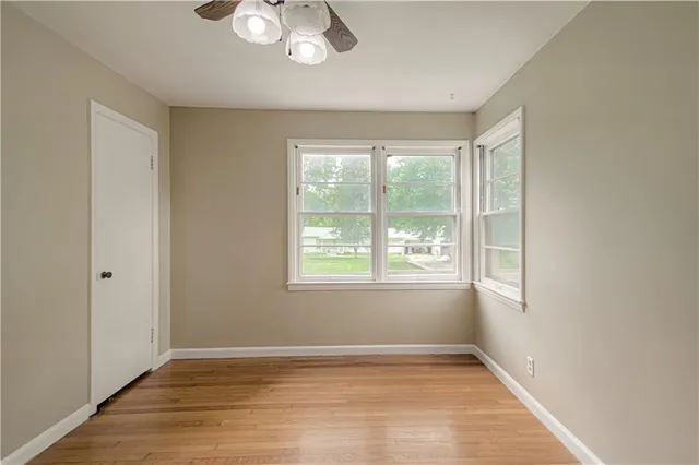 $159,900 | 2713 Windsor Avenue, Independence, MO 64052